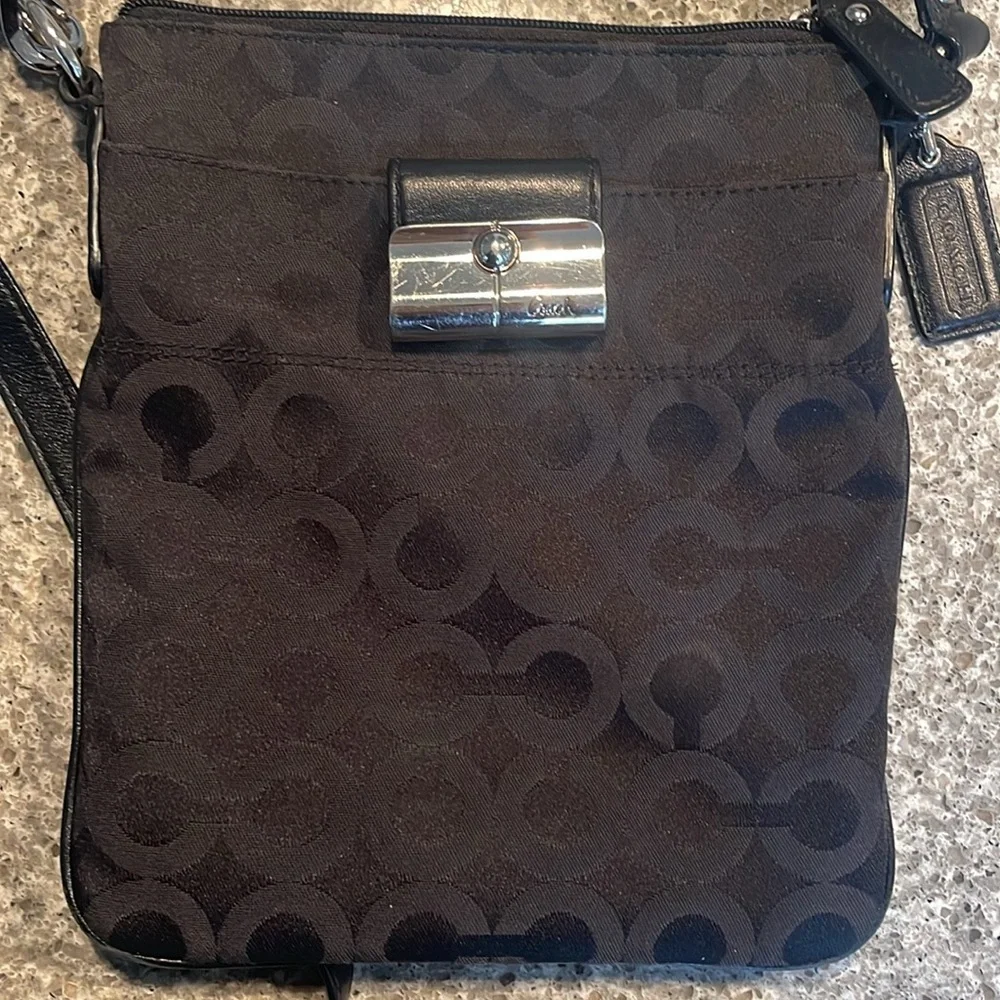 Coach signature Kristen graphic crossbody bag - Picture 2 of 5